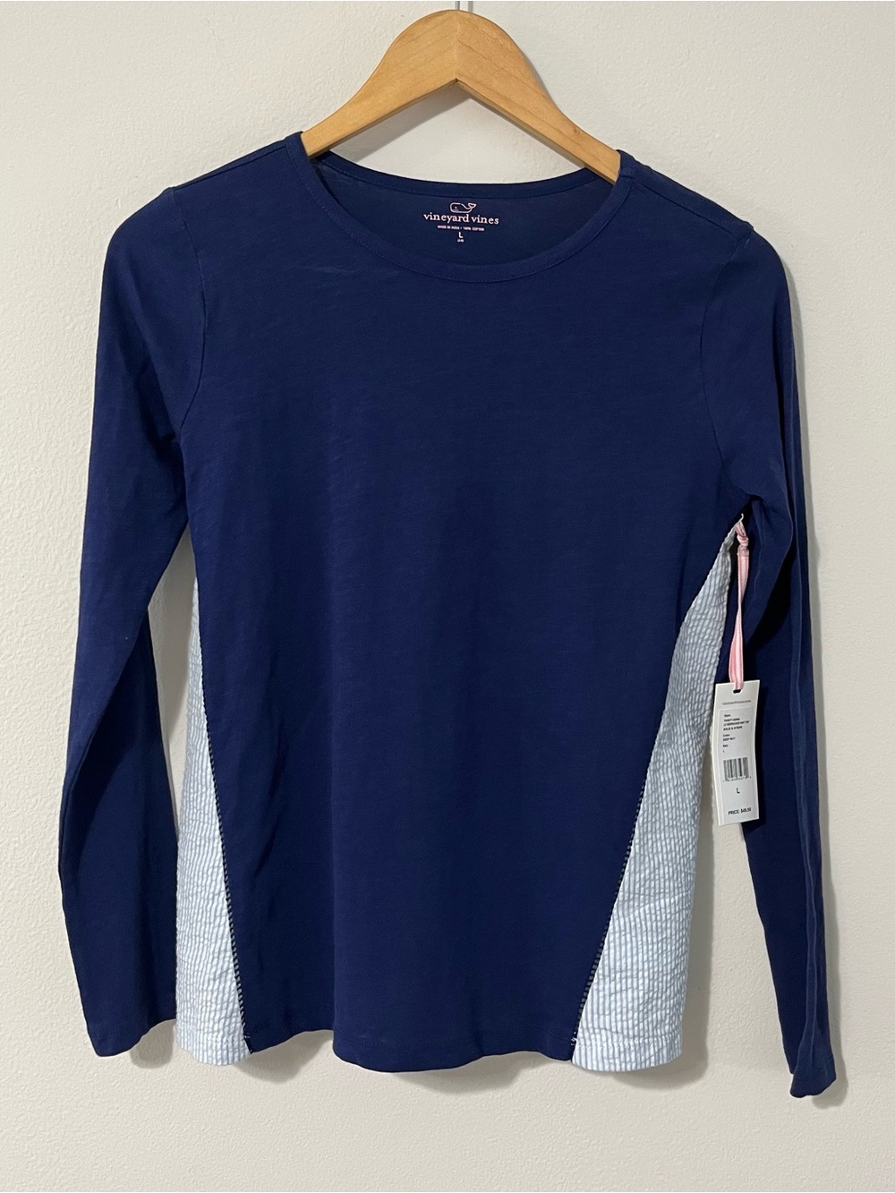 NWT! Girl’s Vineyard Vines Navy Top with Seersucker Side Panels and back